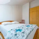 Remini Apartment Grebastica